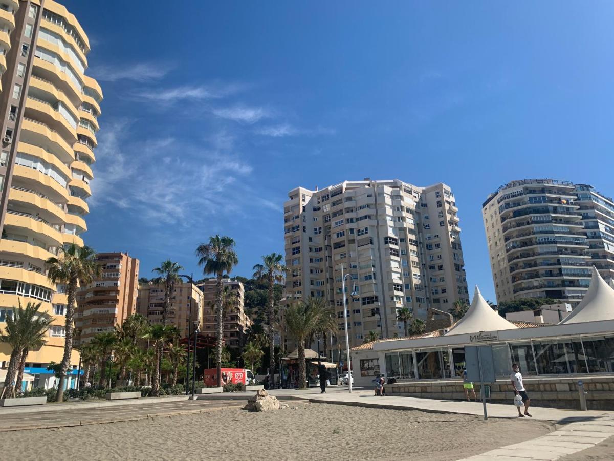 Homely Málaga Malagueta junto al mar Esterno foto