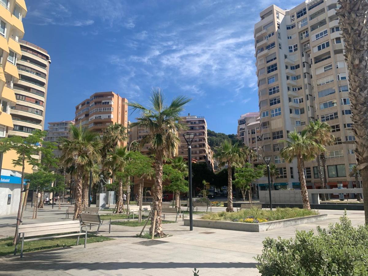 Homely Málaga Malagueta junto al mar Esterno foto